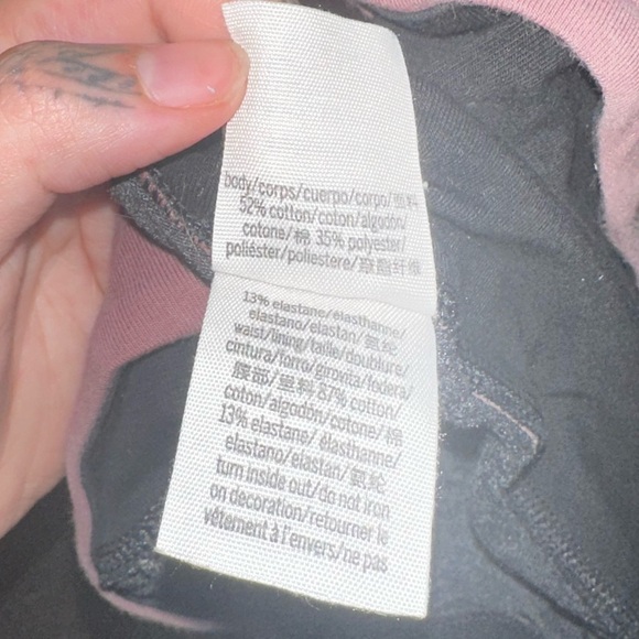 PINKVictoria's Secret Leggings - Picture 5 of 5